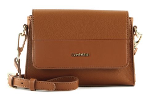 Calvin Klein Daily Dressed Crossbody Bag Cognac modeherz