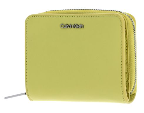 Calvin Klein CK Must Zip Around with Flap M Citrus