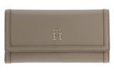 TOMMY HILFIGER TH City Flap Wallet L White Clay TOMMY HILFIGER TH City Flap Wallet L White Clay