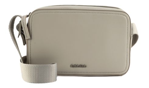 Calvin Klein Minimal Focus Camera Bag Atmosphere