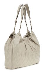 ショルダーバッグ・ポシェット Guess EDA soft quilted hobo shoulder bag HO3A3A11 71BEoGgyEhL._UY900_.jpg