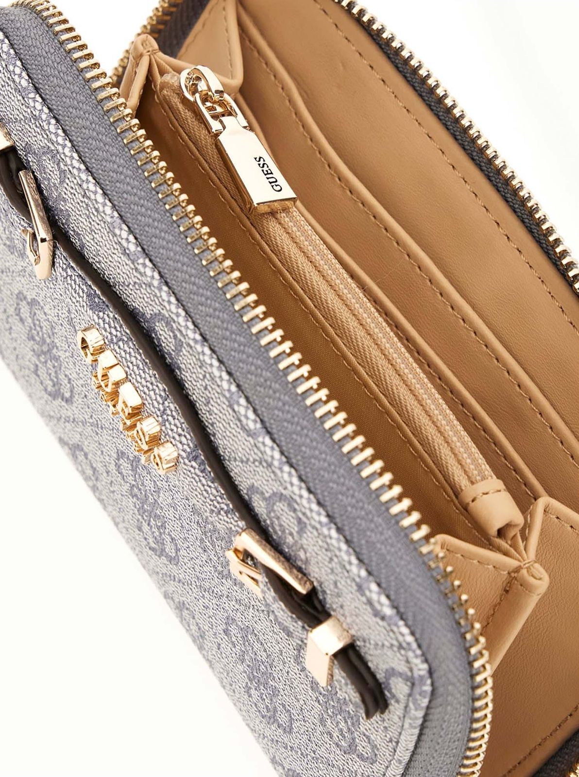 GUESS Katya SLG Medium Zip Around Wallet M Slate Logo GUESS Katya SLG Medium Zip Around Wallet M Slate Logo