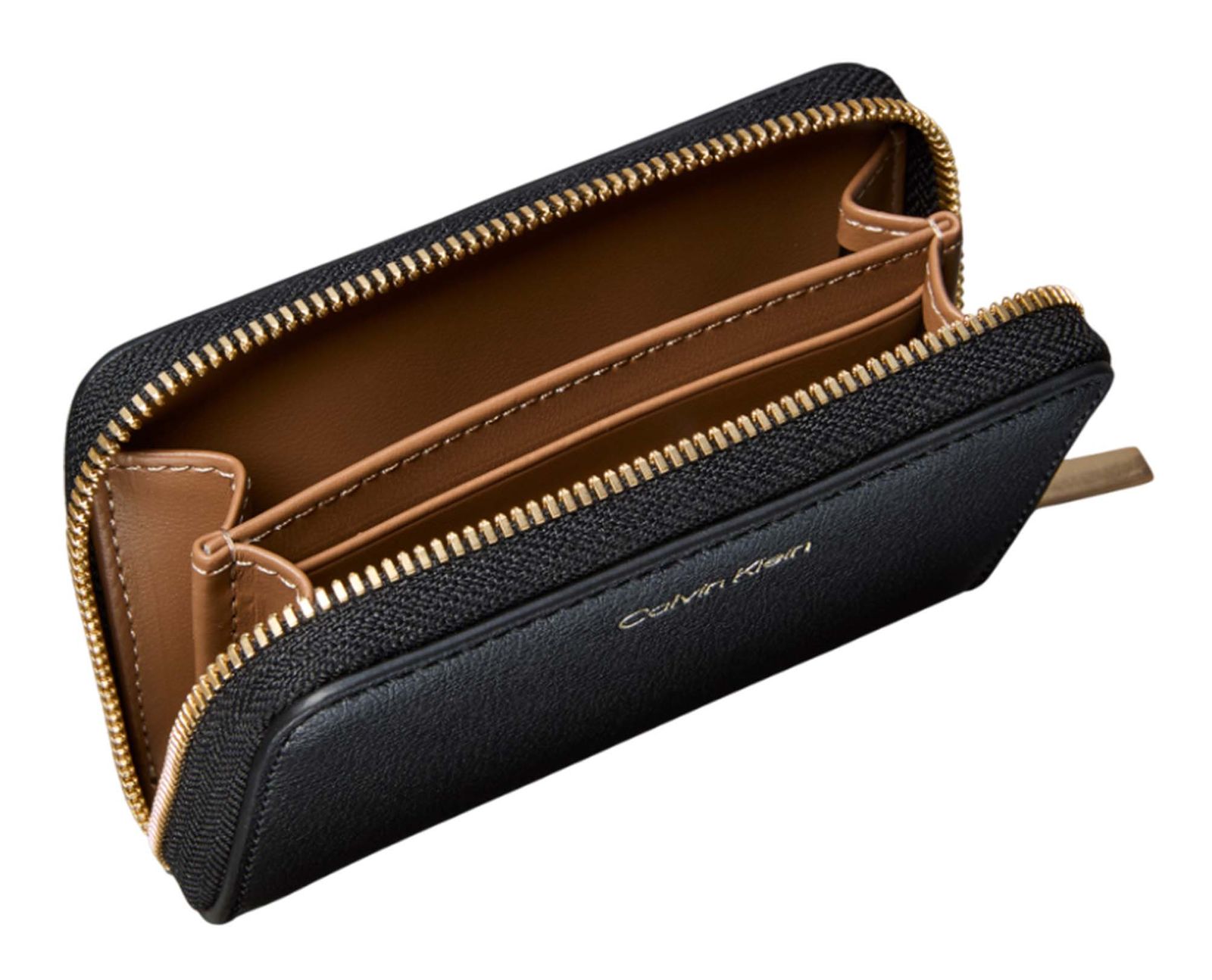 Calvin Klein Embossed Logo Zip Around Card Case M Black / Toasted Coconut Calvin Klein Embossed Logo Zip Around Card Case M Black / Toasted Coconut