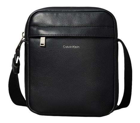 Calvin Klein Raised Logo Reporter Black