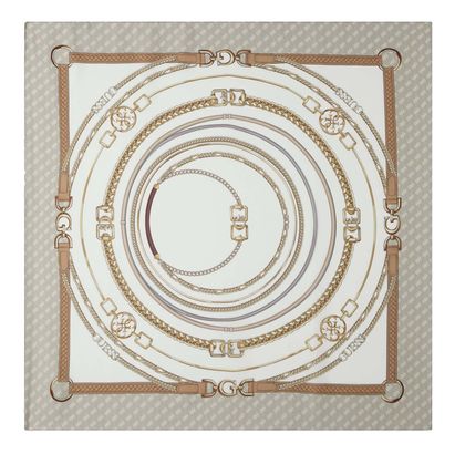 GUESS Foulard 90X90 Light Taupe GUESS Foulard 90X90 Light Taupe