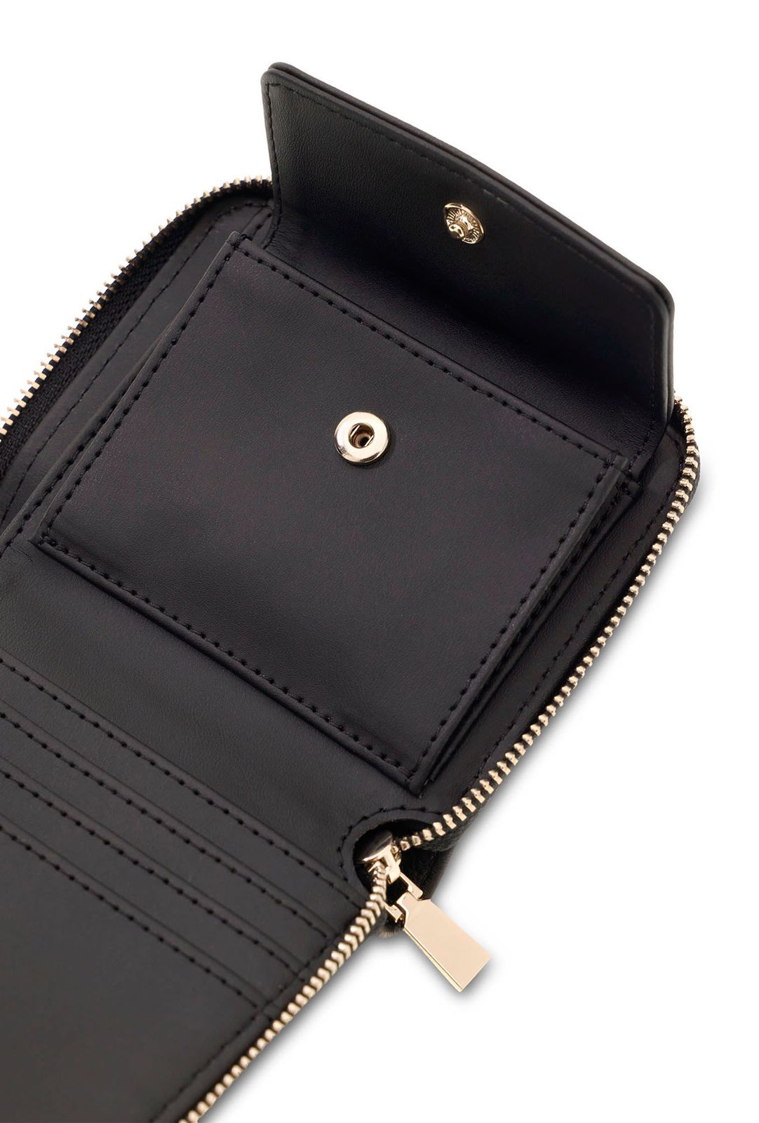 GUESS Melody SLG Zip Around Wallet S Black GUESS Melody SLG Zip Around Wallet S Black